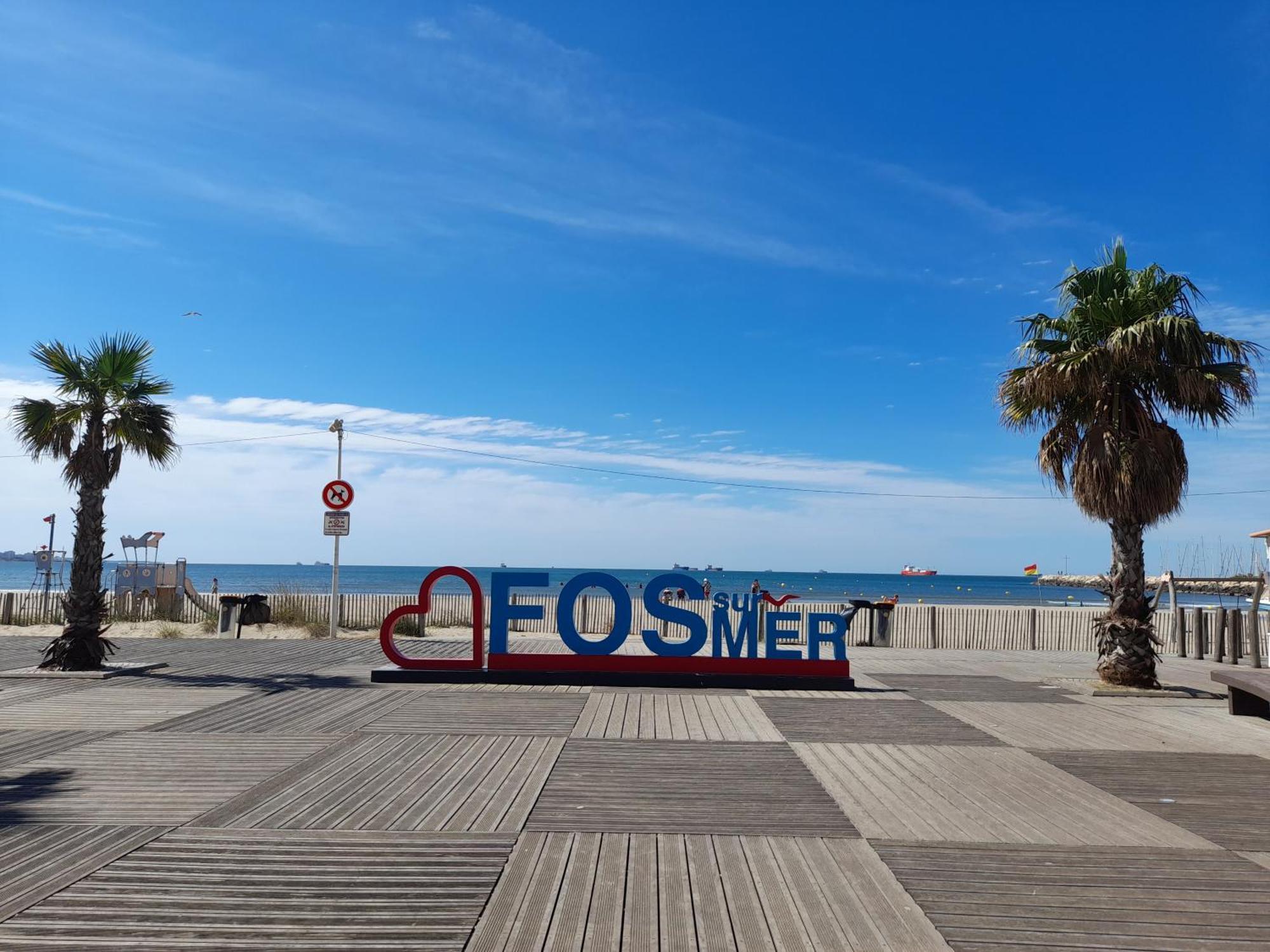 Hotel Restaurant Calypso Fos-sur-Mer Exterior photo